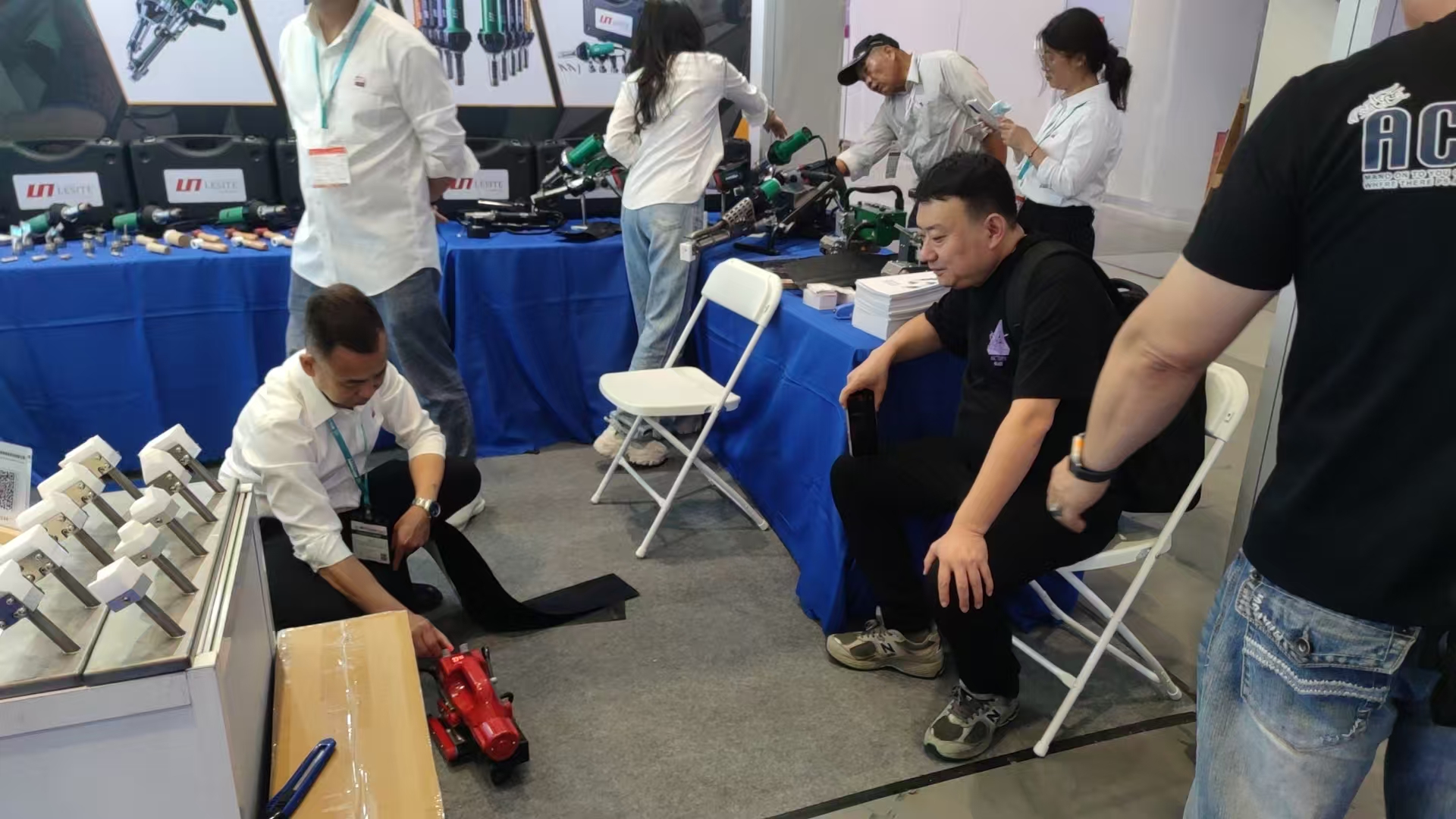 9ff2e68571a16e87e81cdec54609228